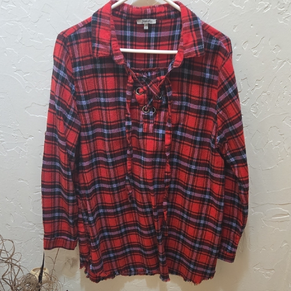 3/$10 JODIFL Red and Black Plaid Top